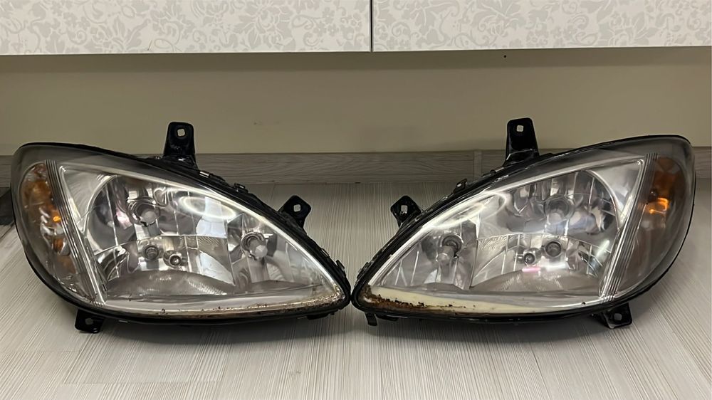 Фарове за Mercedes Vito W639