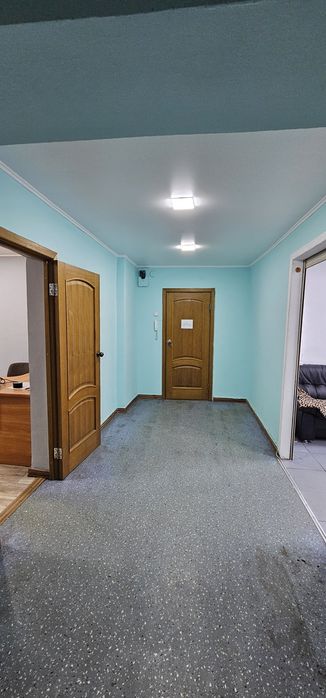 Продам помещение 96кв.м. с крыльцо на улицу Ленина.