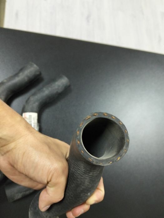 Патрубок системы охлаждения