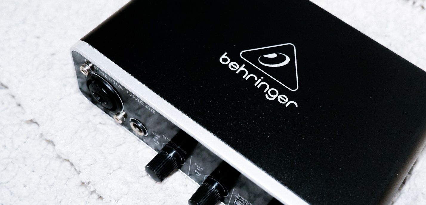 Карта behringer u phoria umc22. Звуковая карта Behringer umc22.