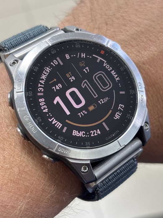 Мультиспортивные часы Garmin Epix Gen2