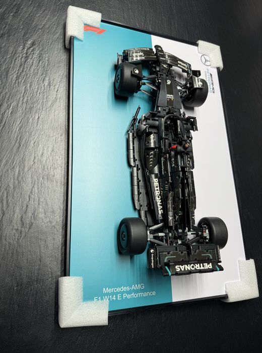 Постер Mercedes-AMG Petronas Formula 1