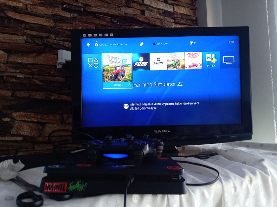 Playstation 4 slim