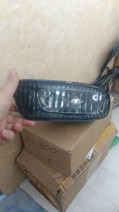 Продам противотуманки от Лексус ес 300