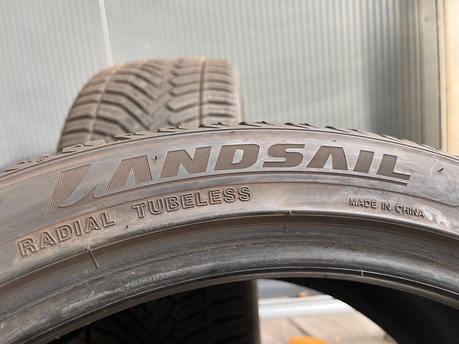 2 броя всесезонни гуми Landsail 235/40/19