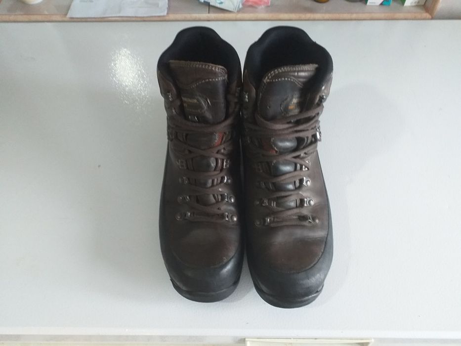 Vând bocanci meindl nr 44