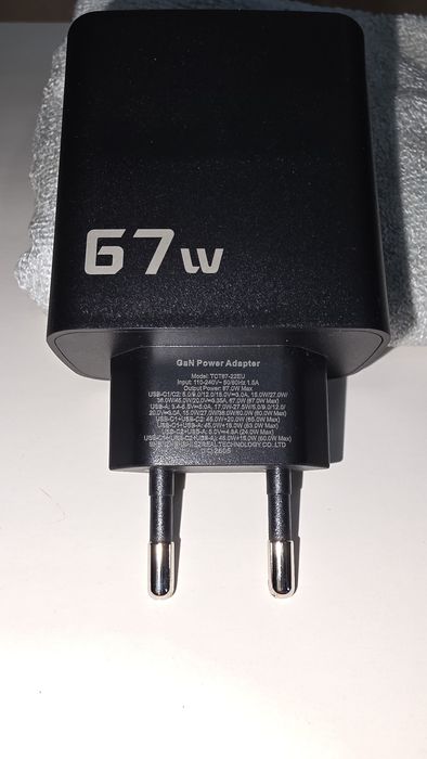 Супер бързо PD зарядно 67W/LCD/EU.