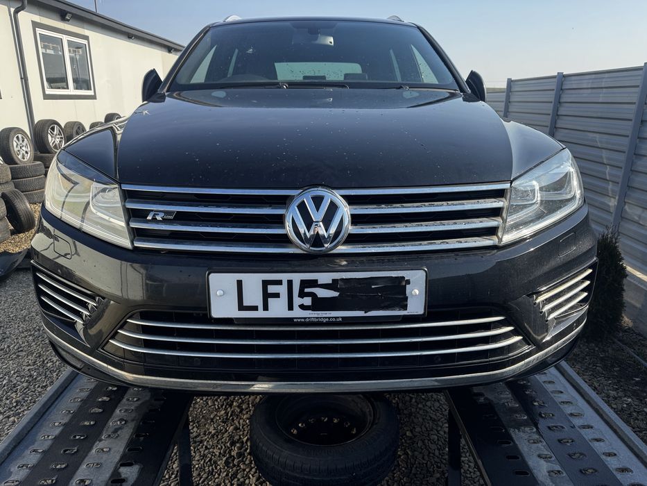 Dezmembrez Touareg 7p facelift 3.0 tdi cvv euro 6 r line plafon negru