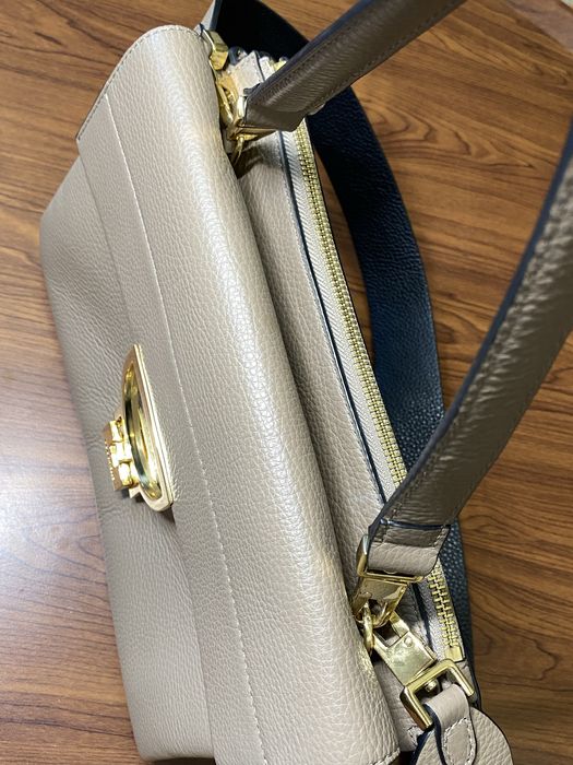 продаю оригинальную сумку от Coccinelle