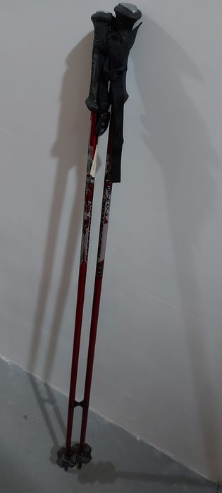 Vând bețe rossignol 105 cm