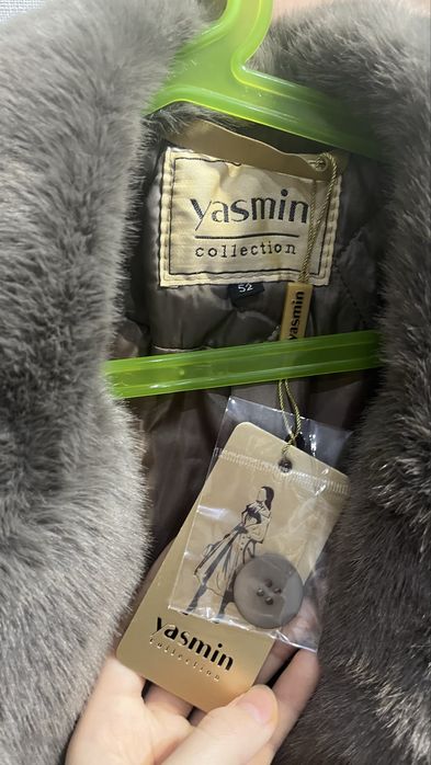 Новая куртка с биркой