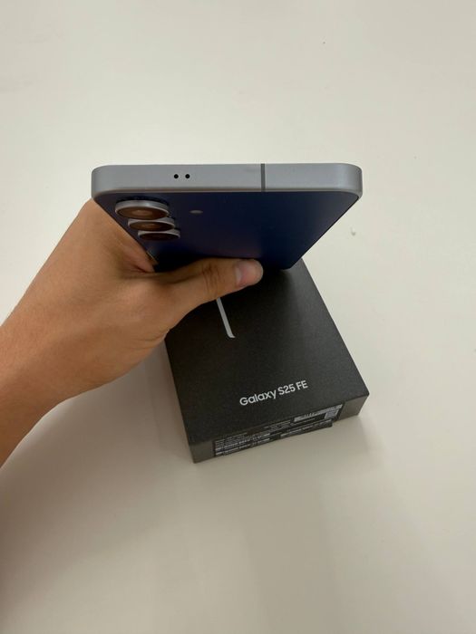 Samsung Galaxy S25 FE 8/128GB (Navy / Вьетнам / Официальный)