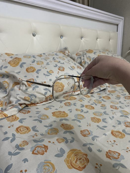 Металлическая оправа / очки