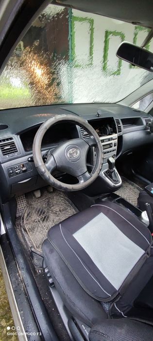 Toyota Corolla Verso D4D 2003 г.