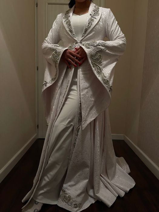 Продам свадебное платье