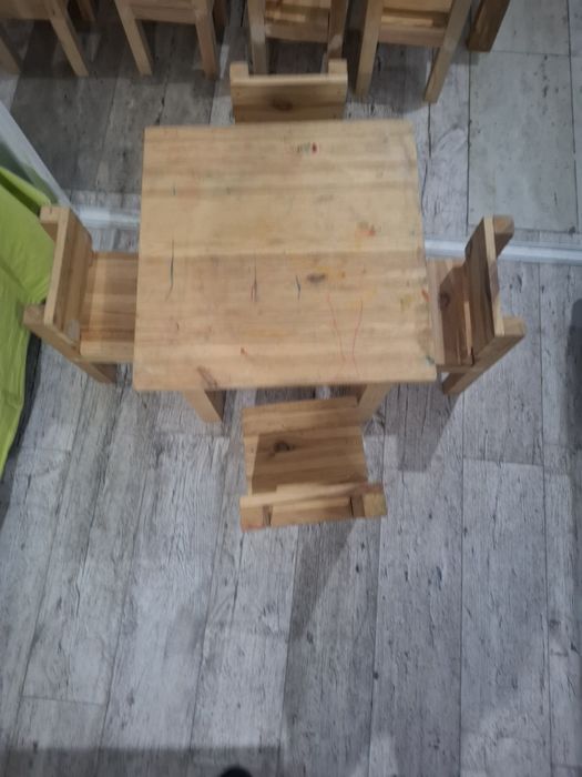 Продаю детский гарнитур учебный