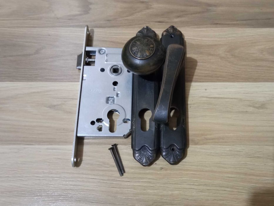 Секретни дръжки и брави, Обикновенни дръжки и брави