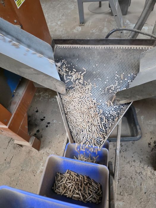 peleti 30% stejar si 70%rasinoase