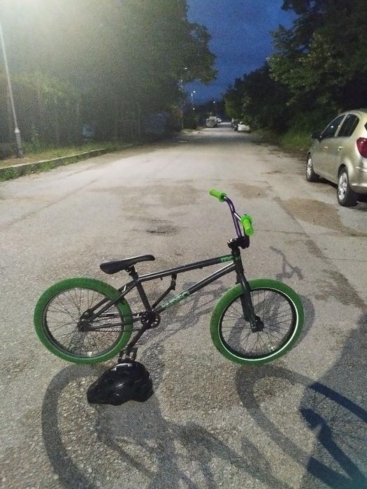 Продавам БМХ зелен кавяв
