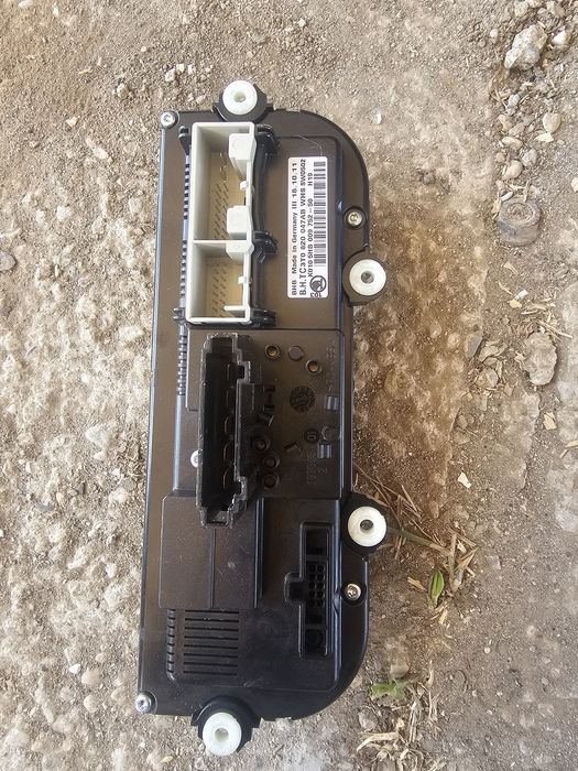 Panou AC Skoda Octavia 2 cod produs:3T0820047