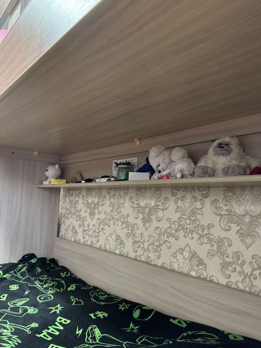 Продам кровать двухярусную