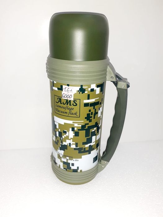 Продам термос 2;3л