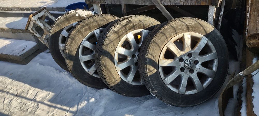 Cauciucuri de vara 195/65/15 , jante aliaj pentru golf 5