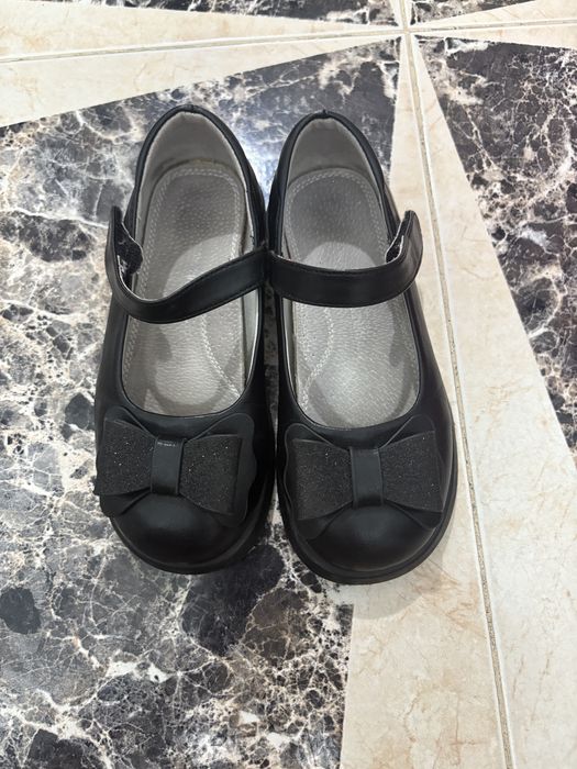 Pantofi fetite din piele