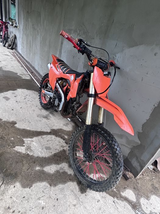 Vând / schimb cross 125 ultra