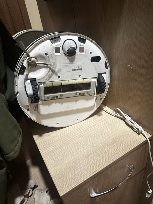 Продам пылесос Dreame Robot Vacuum-Mop F9