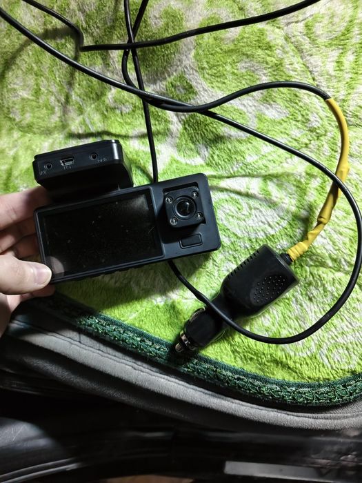 Видеорегистратор с штекером