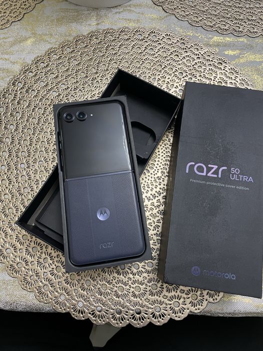 Motorola Razr 50 Ultra Impecabil