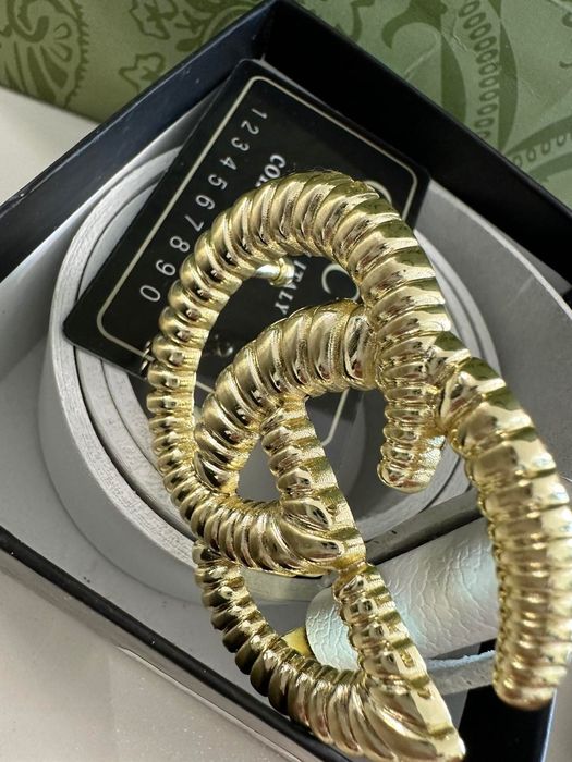 Gucci-Оригинален чисто нов дамски кожен колан 100 см