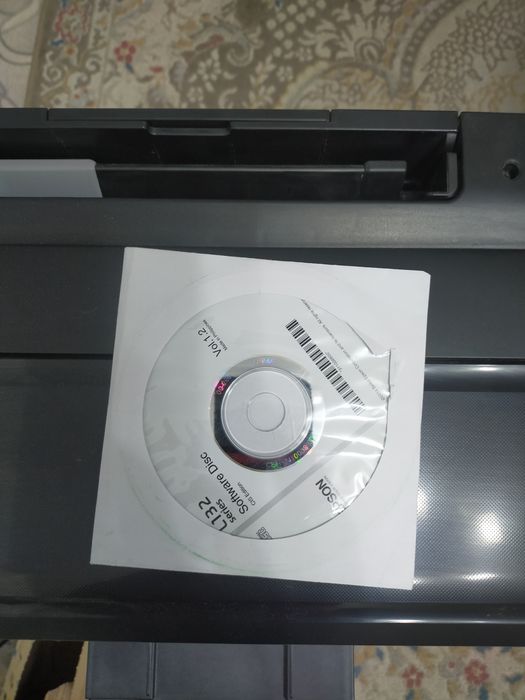 Продам цветной принтер Epson