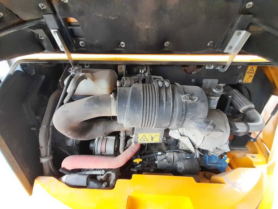 Мини багер JCB 86C-1 8700 кг