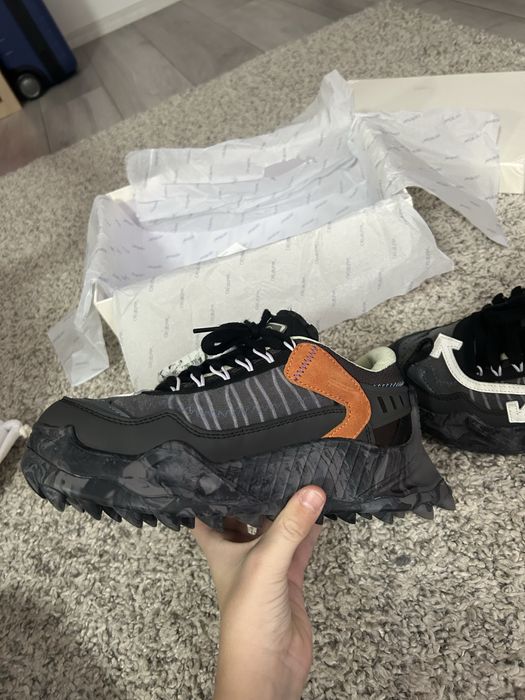 Vând Off White ODSY-1000