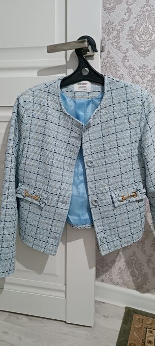 продам женский пиджак