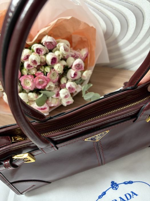 Сумка PRADA Натуральная кожа - 25000 тг