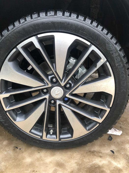 диски с резиной 225/45 R18 пробег 1500 км новые