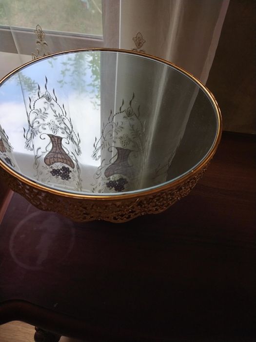 Тортница, подставка под торт