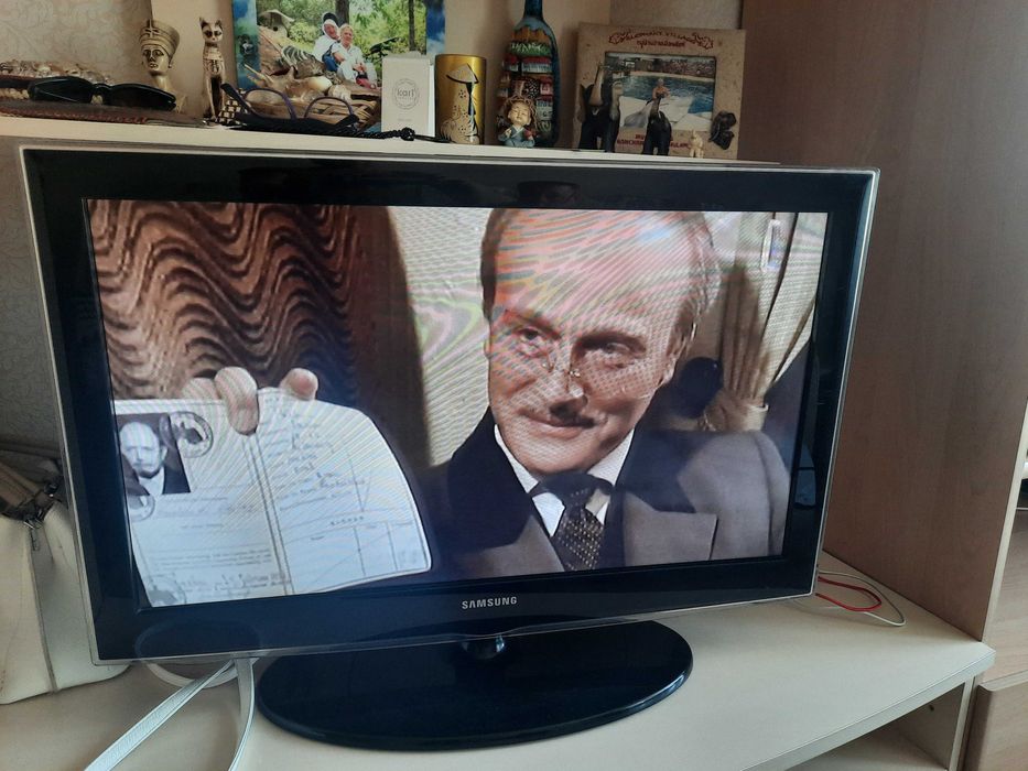 Телевизор Samsung диагональ 81мм б/у