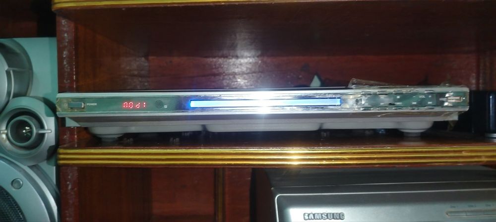 Тв, центир, двд, тунел, пастапка, сиправой тарелка