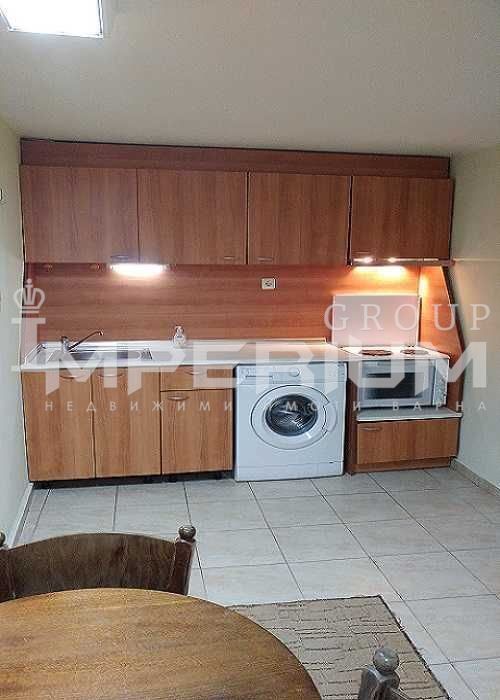 Дава се под наем Едностаен апартамент в Варна, Базар Левски - 30 кв.м за 280.5 € - Снимка #3