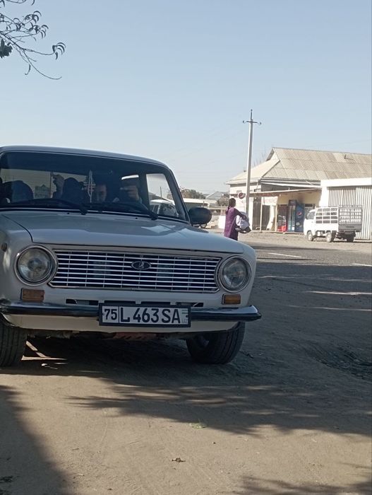 Moshina zor holatda faqat minish kere