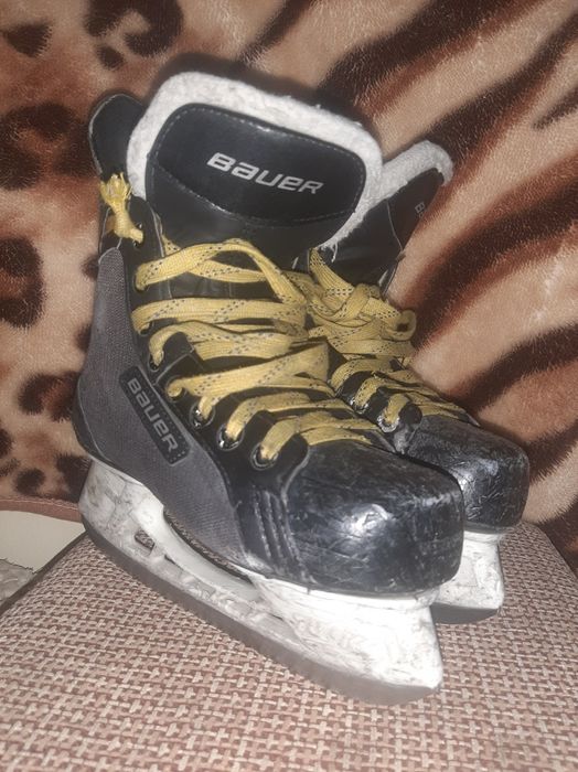 Коньки BAUER размер 36