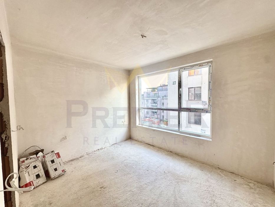 Продава се Тристаен апартамент в Варна, Левски - 102 кв.м за 1726 €/кв.м - Снимка #4