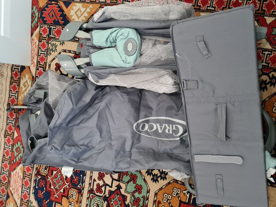 Манеж-кровать Graco