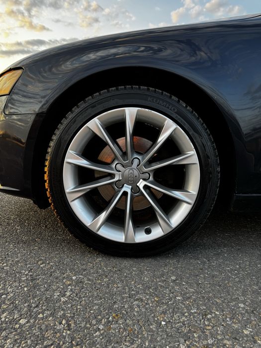 Audi A4 B8 2.0TDI, Manuala