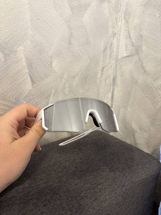 Casca Bell + cadou ochelari