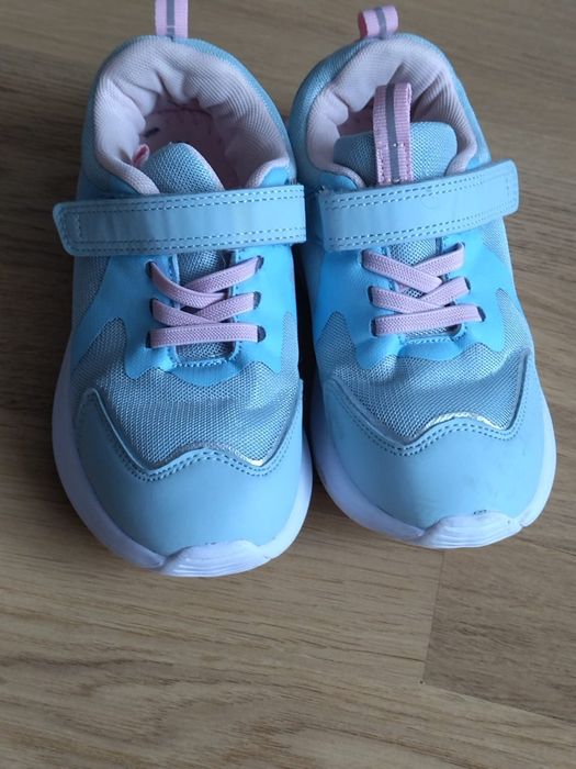 Кросовки на девочку